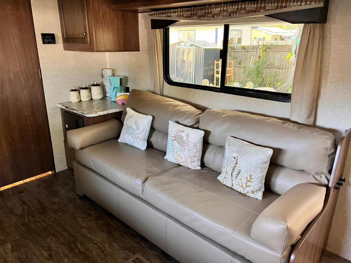 Rv Camper Paradise On The Wheels In Clearwater Beaches 拉哥 外观 照片